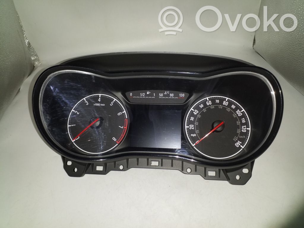 Opel Corsa E Speedometer (instrument cluster) 