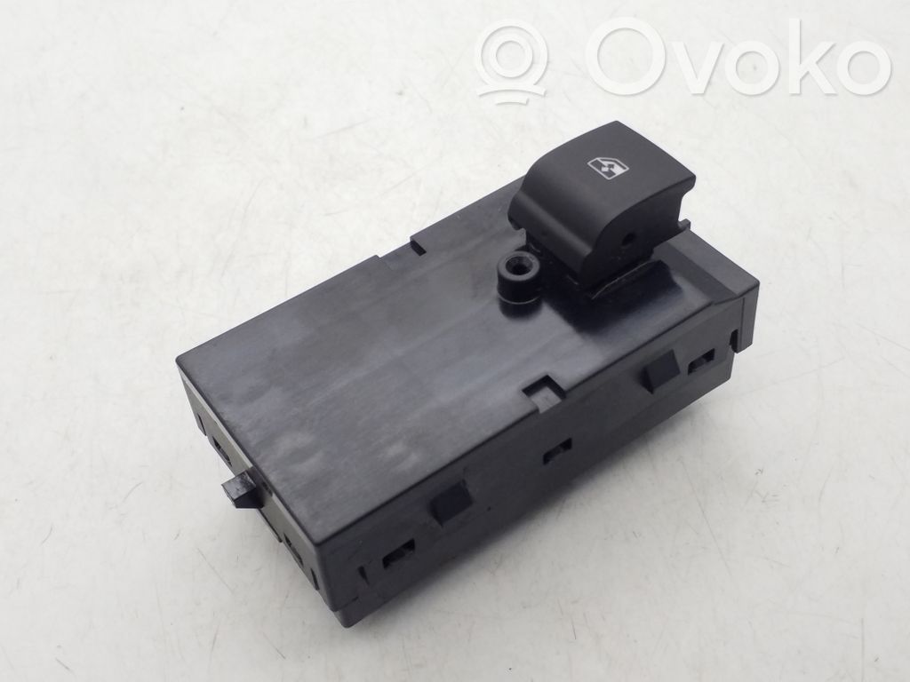 Buick Encore I Electric window control switch 