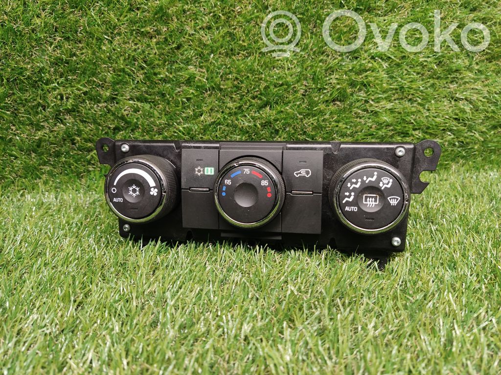 Saturn Vue Climate control unit 