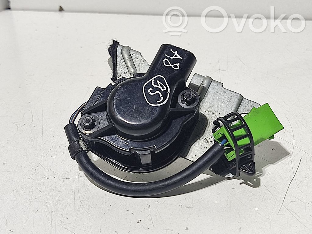 Audi A8 S8 D2 4D Innentemperatursensor 