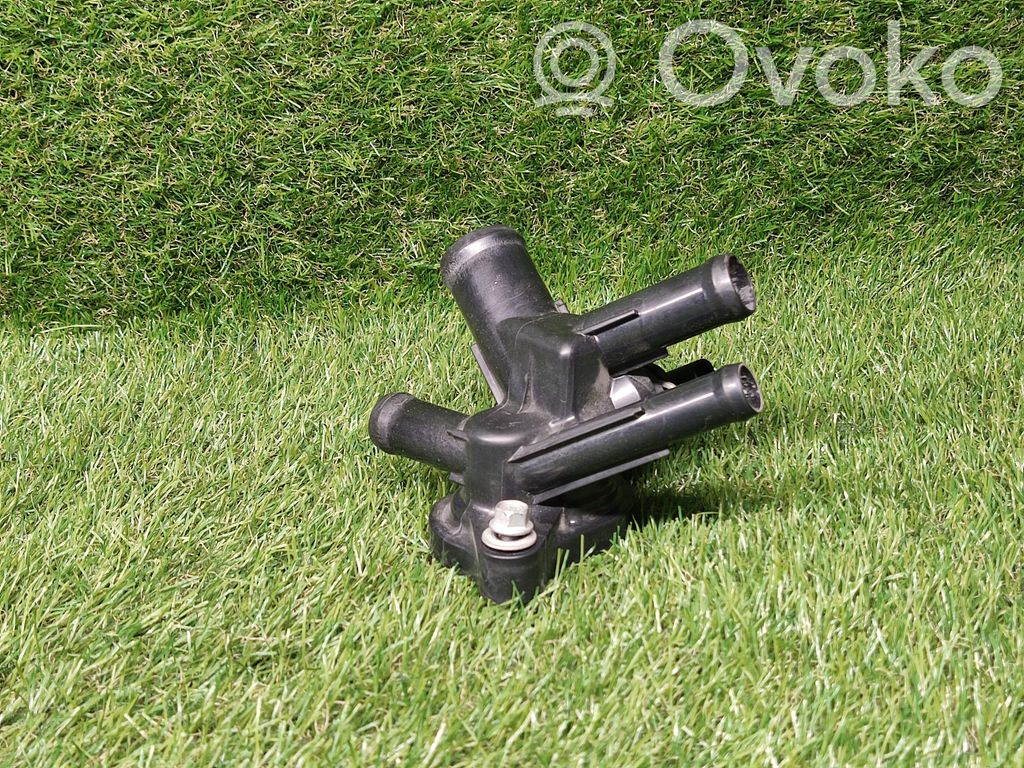 Chevrolet Cruze II Thermostat/thermostat housing 