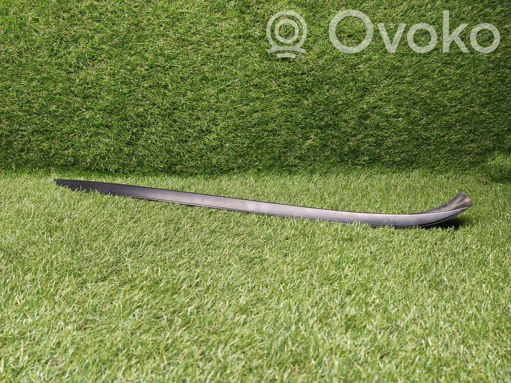 BMW 3 E90 E91 Windshield trim 
