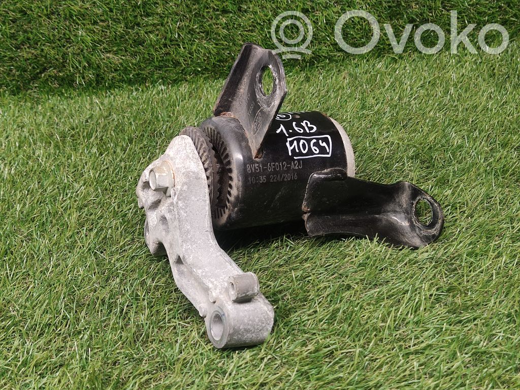 Engine mount bracket   8V516F012A2J