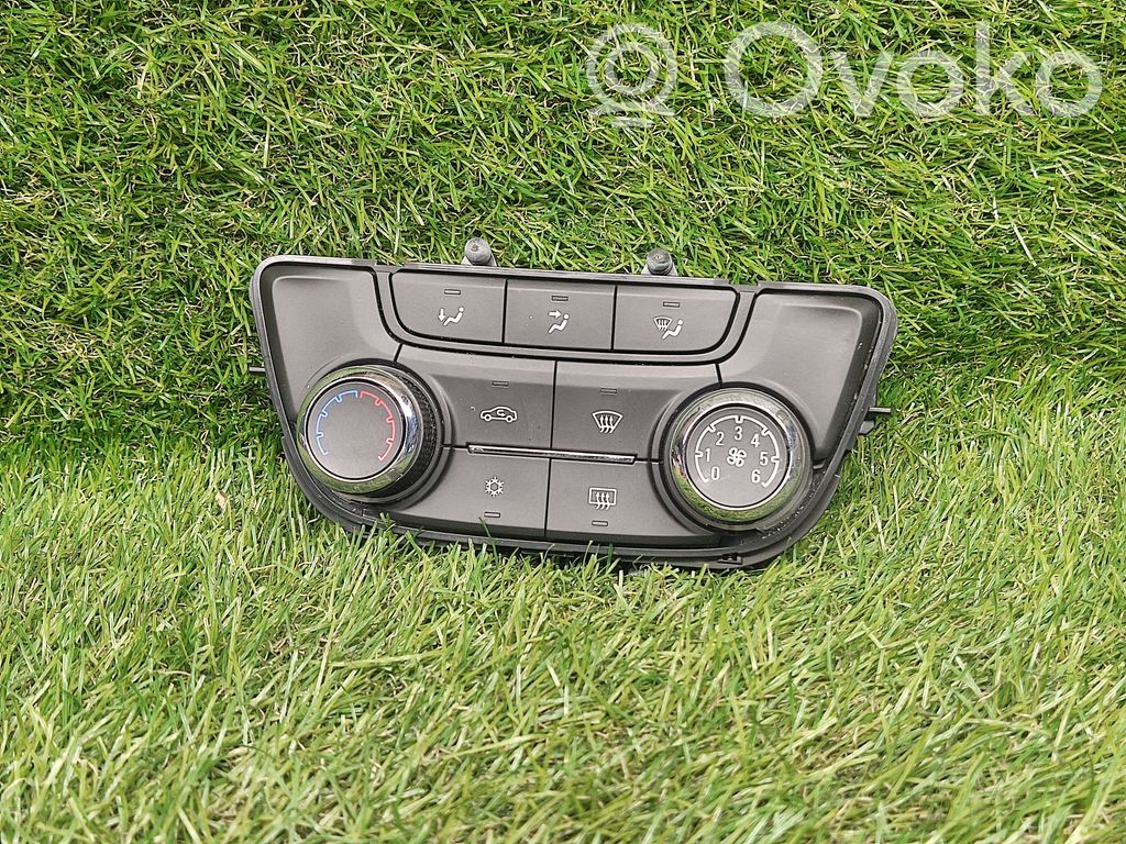 Climate control unit   39081561