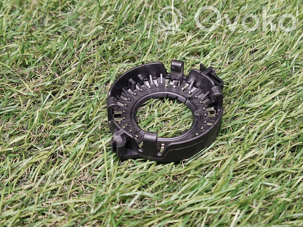 Headlight part   16109700