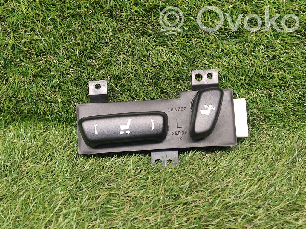 Lexus CT 200H Seat control switch 