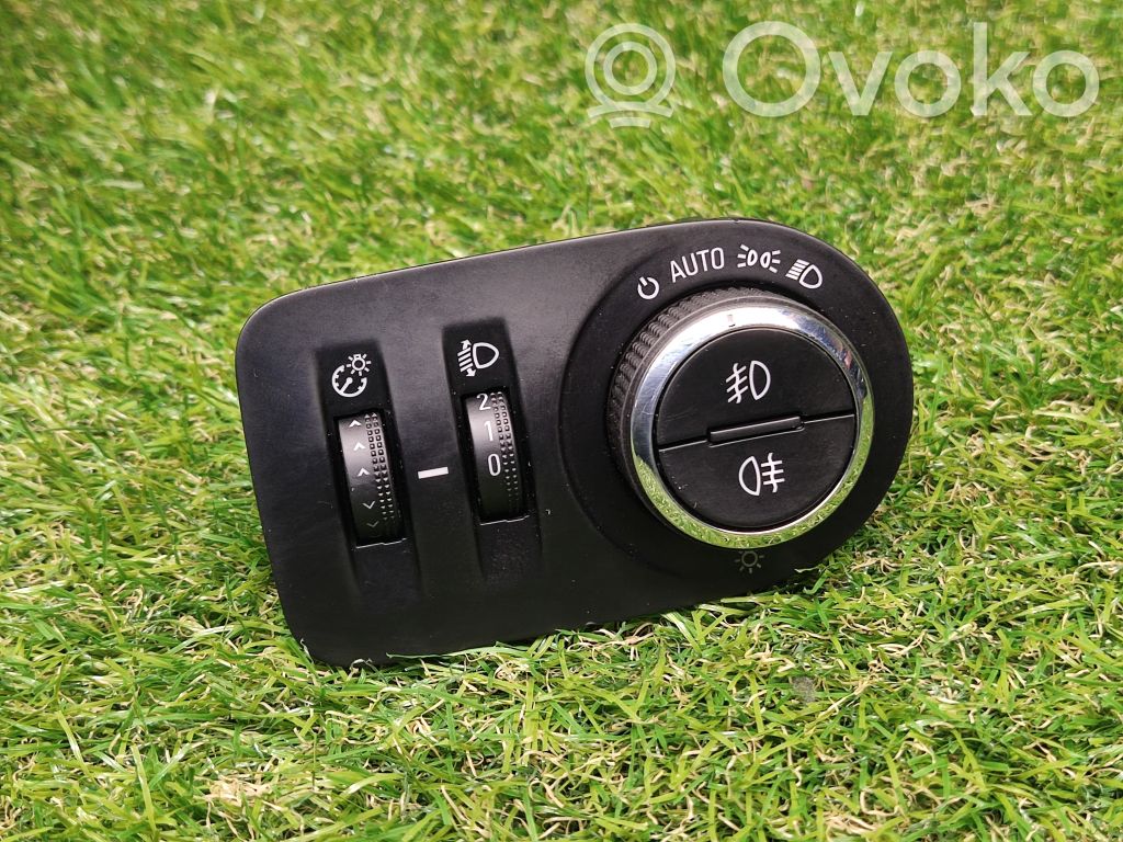 Opel Corsa D Light switch 