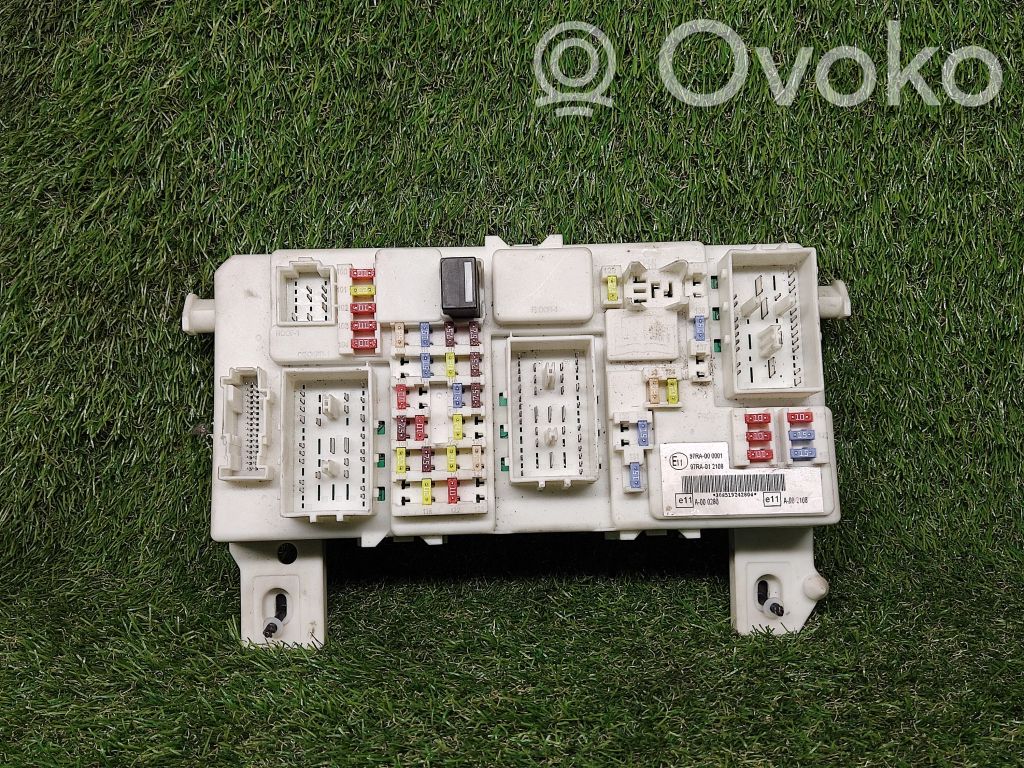 Ford Focus Power management control unit 