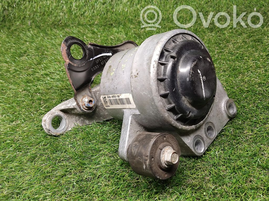 Ford Fusion II Engine mount bracket 