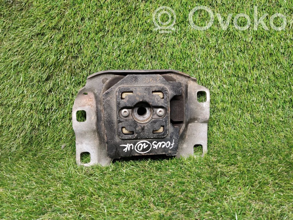 Ford Focus Engine mount bracket 