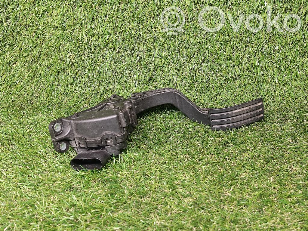 Accelerator throttle pedal   4S619F836AA,6PV00856702