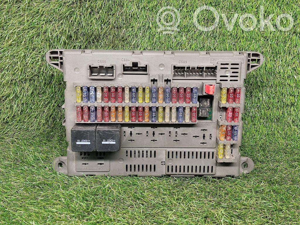 Land Rover Freelander 2 - LR2 Fuse module 