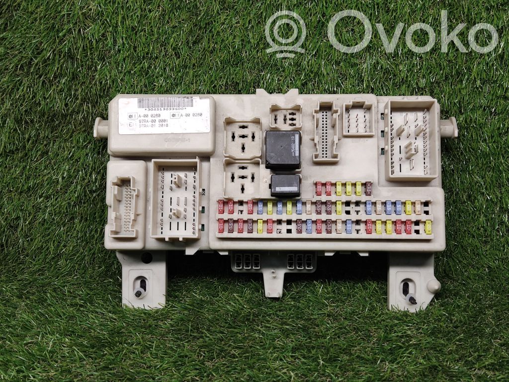 Ford Focus Power management control unit 