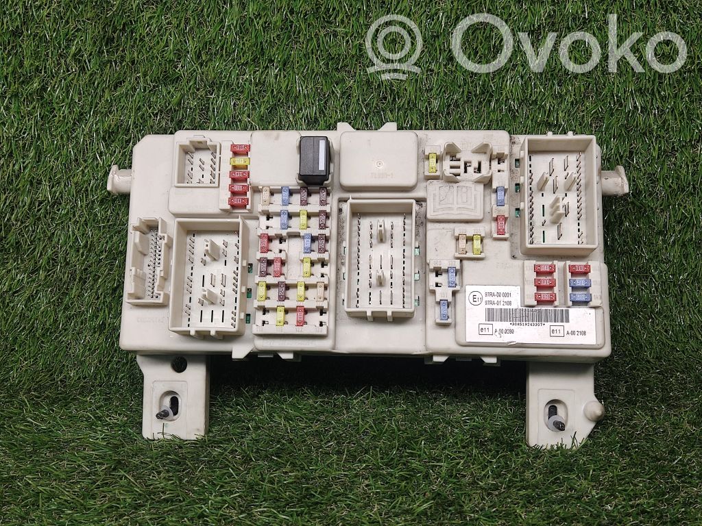 Power management control unit   7M5T14A073DD