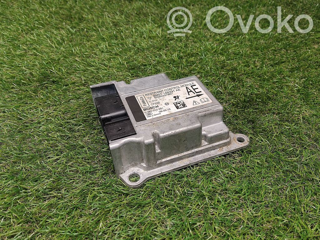 Ford C-MAX I Airbag control unit/module 