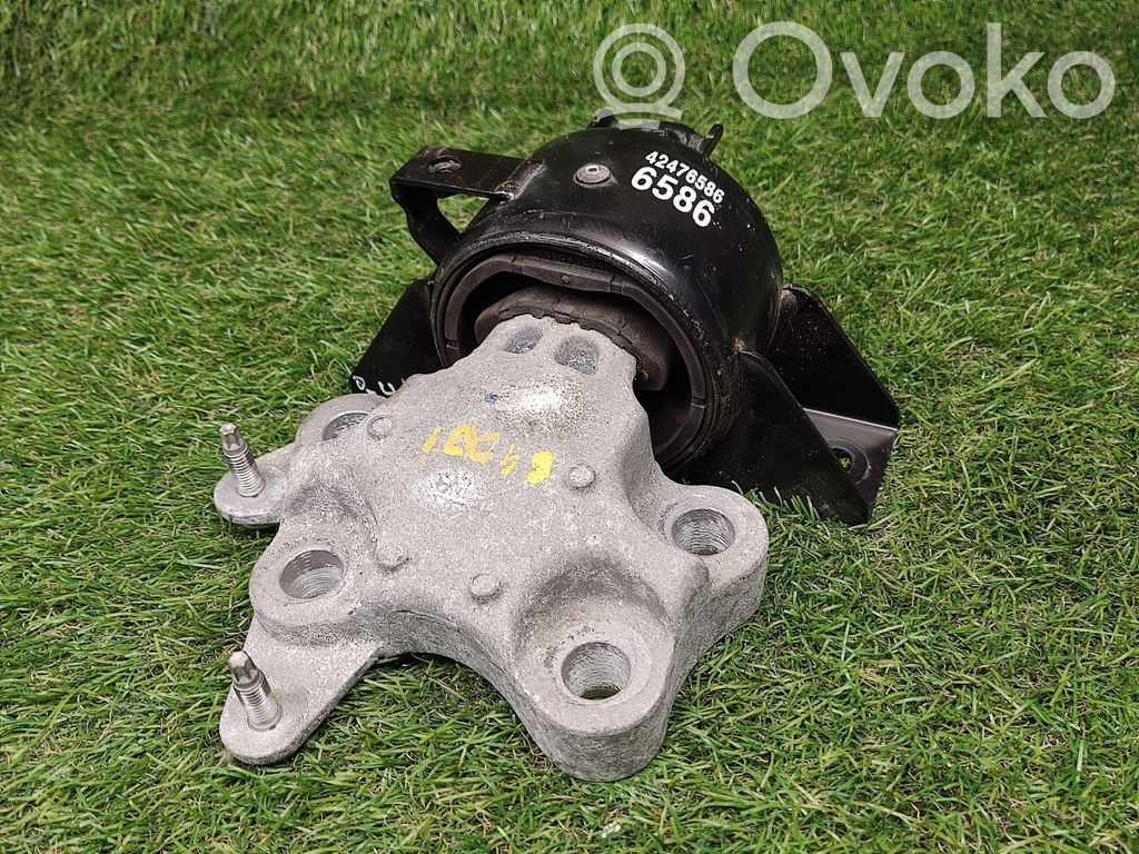 Buick Encore I Engine mount bracket 