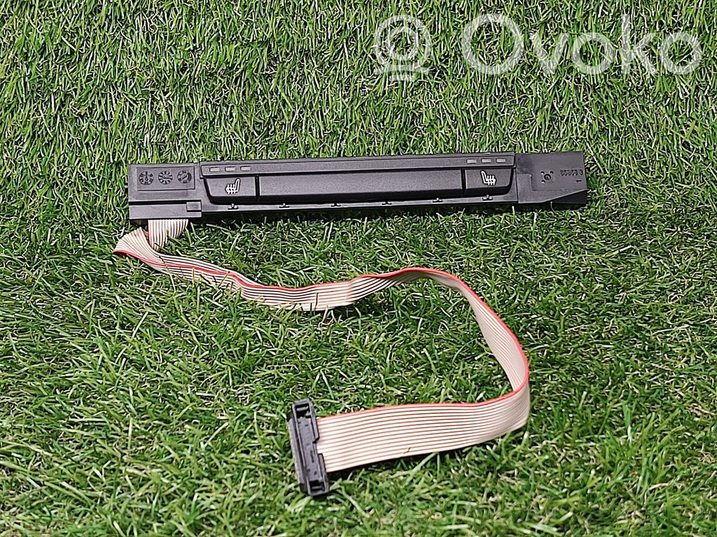 BMW 1 E82 E88 Seat heating switch 