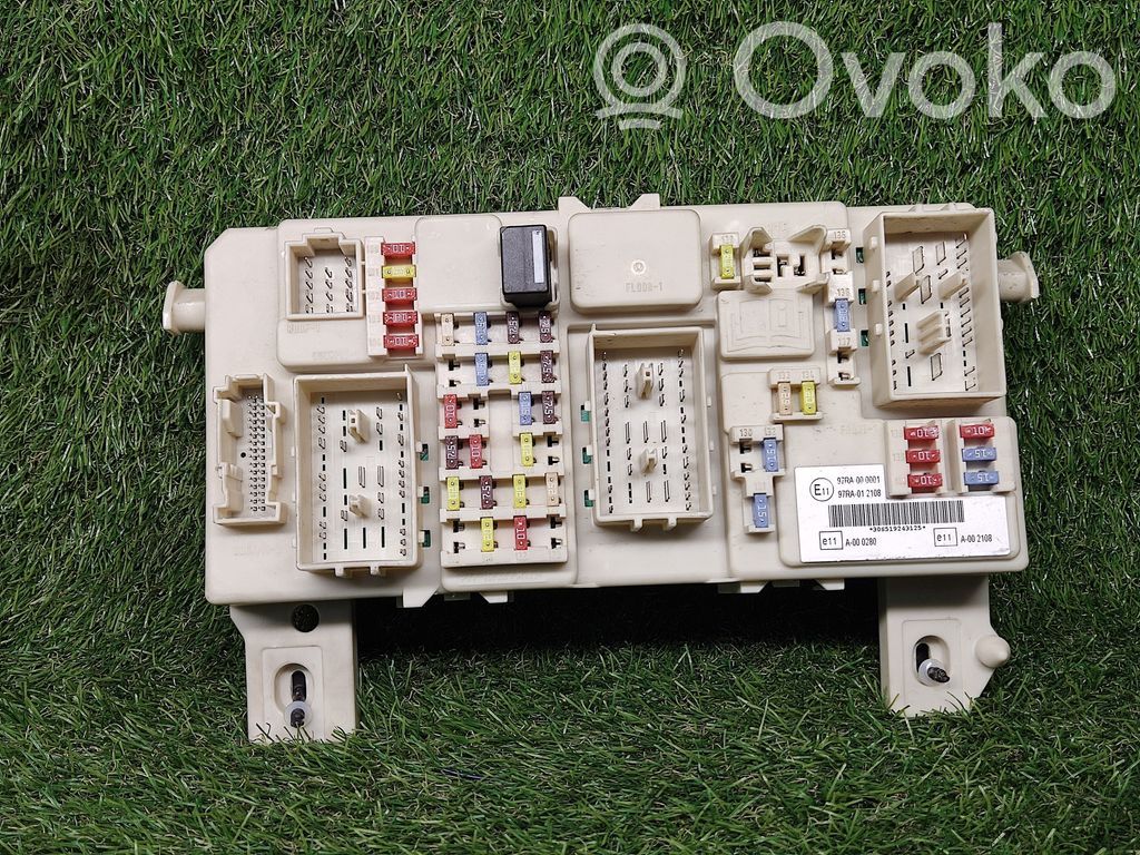Ford Focus Power management control unit 
