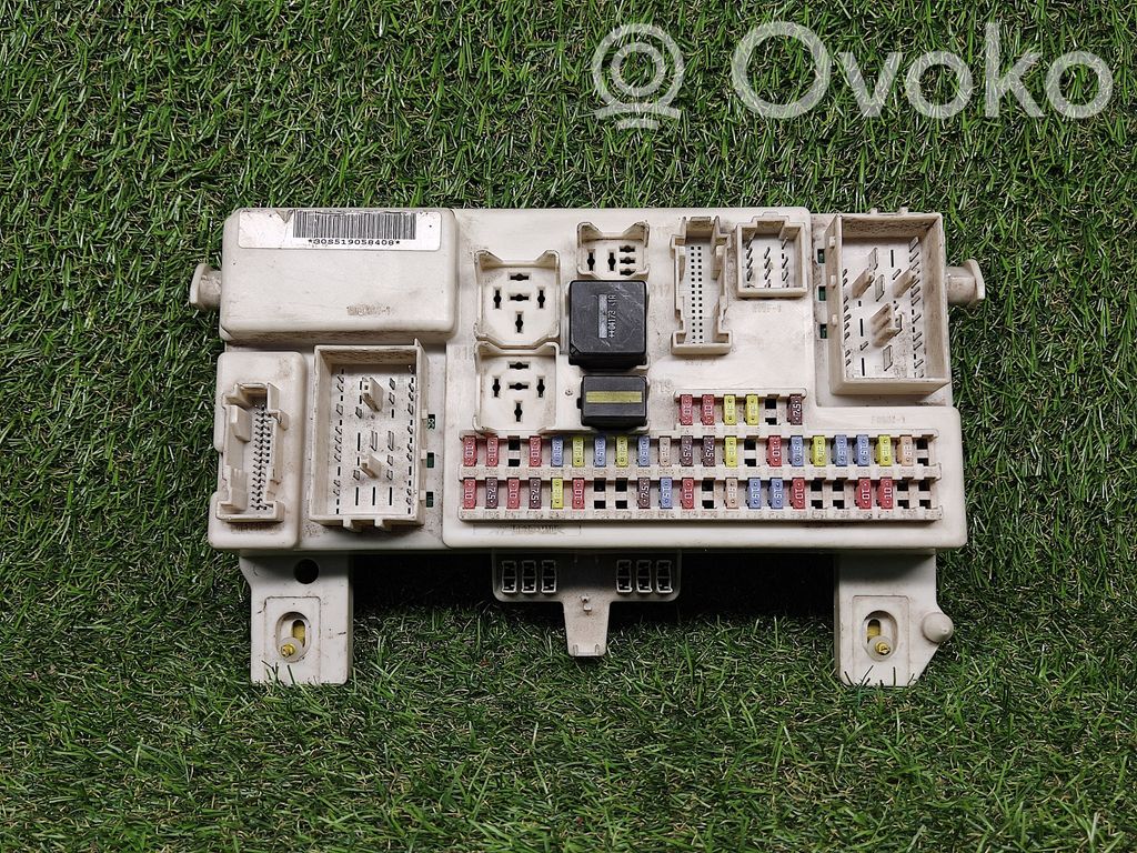 Ford Focus C-MAX Power management control unit 