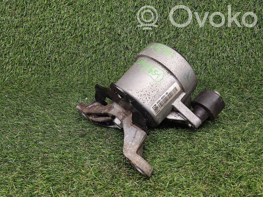 Engine mount bracket   DG936F012DB