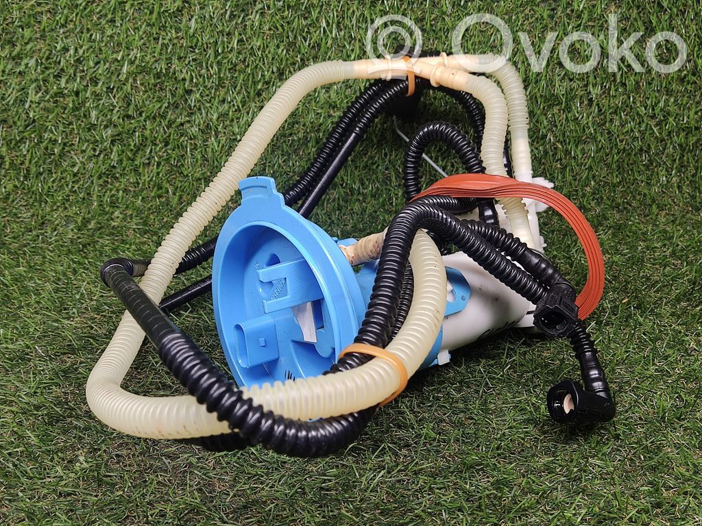 Volkswagen Tiguan Fuel level sensor 