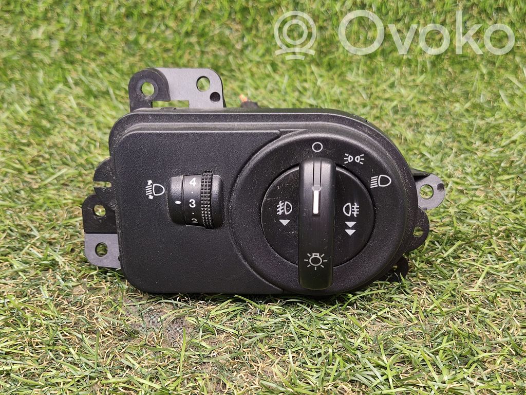 Ford Fiesta Light switch 