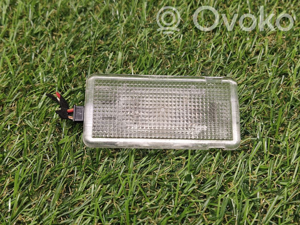 Boot/trunk interior light   8360112