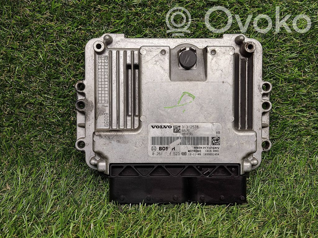 Engine control unit/module ECU   31312578,1039S51454