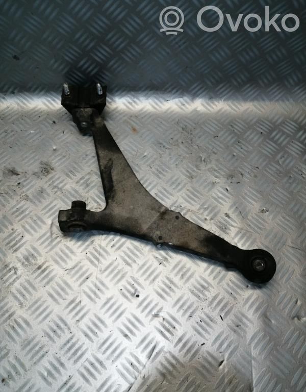 Peugeot 106 Dolny wahacz przedni 