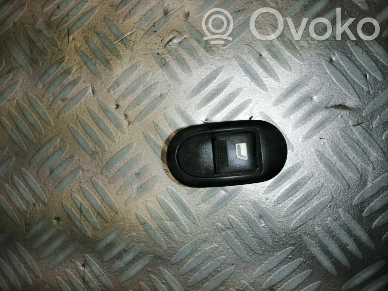 Citroen C3 Electric window control switch 