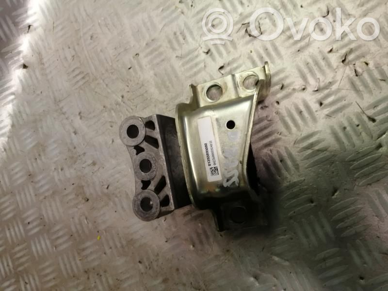 Engine mount bracket   9805300680