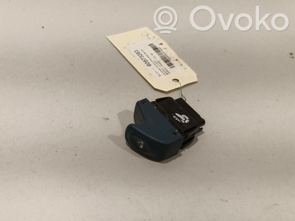 Renault Twingo I Electric window control switch 