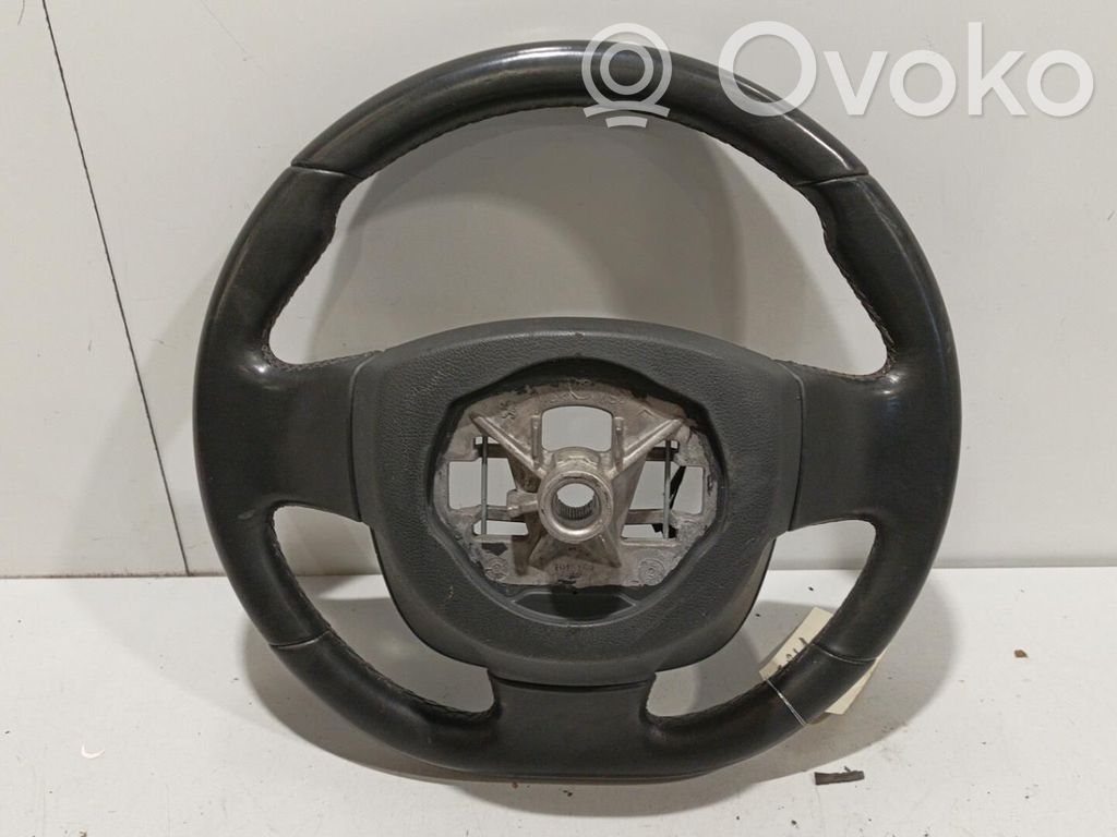 Peugeot 508 Steering wheel 