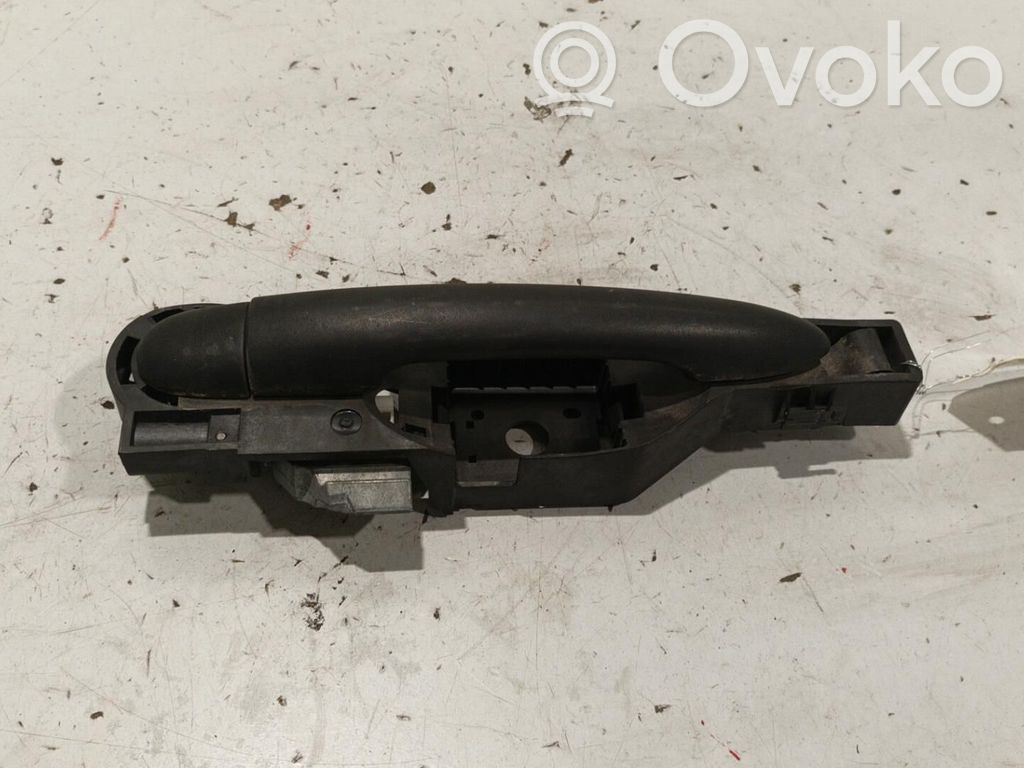 Manecilla externa puerta trasera   7701475753