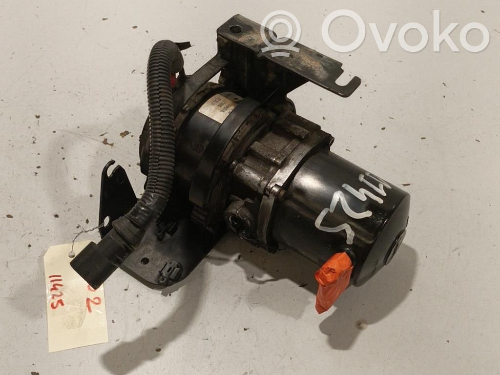 Peugeot 106 Ohjaustehostimen pumppu 