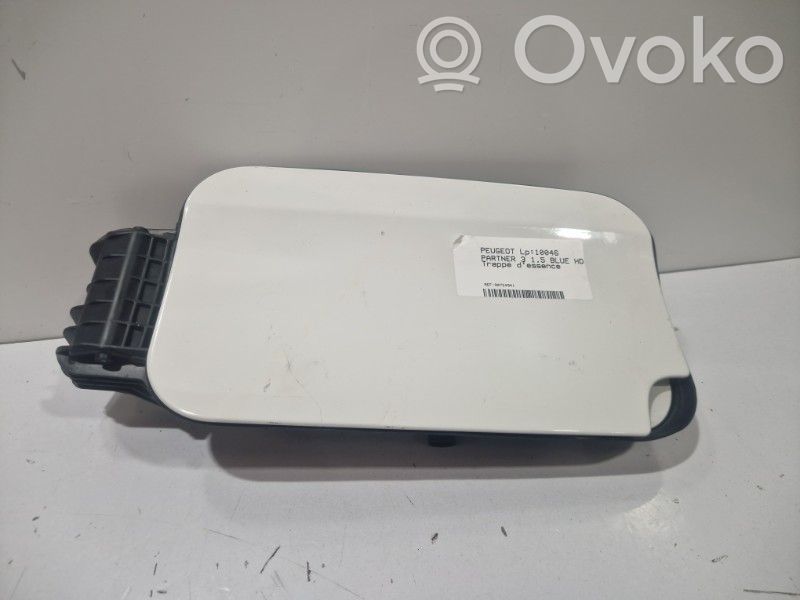 Peugeot Partner III Fuel tank cap 