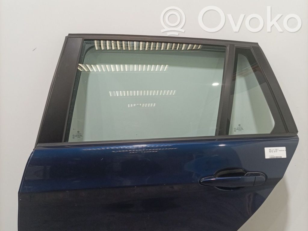 Rear door   41009628751