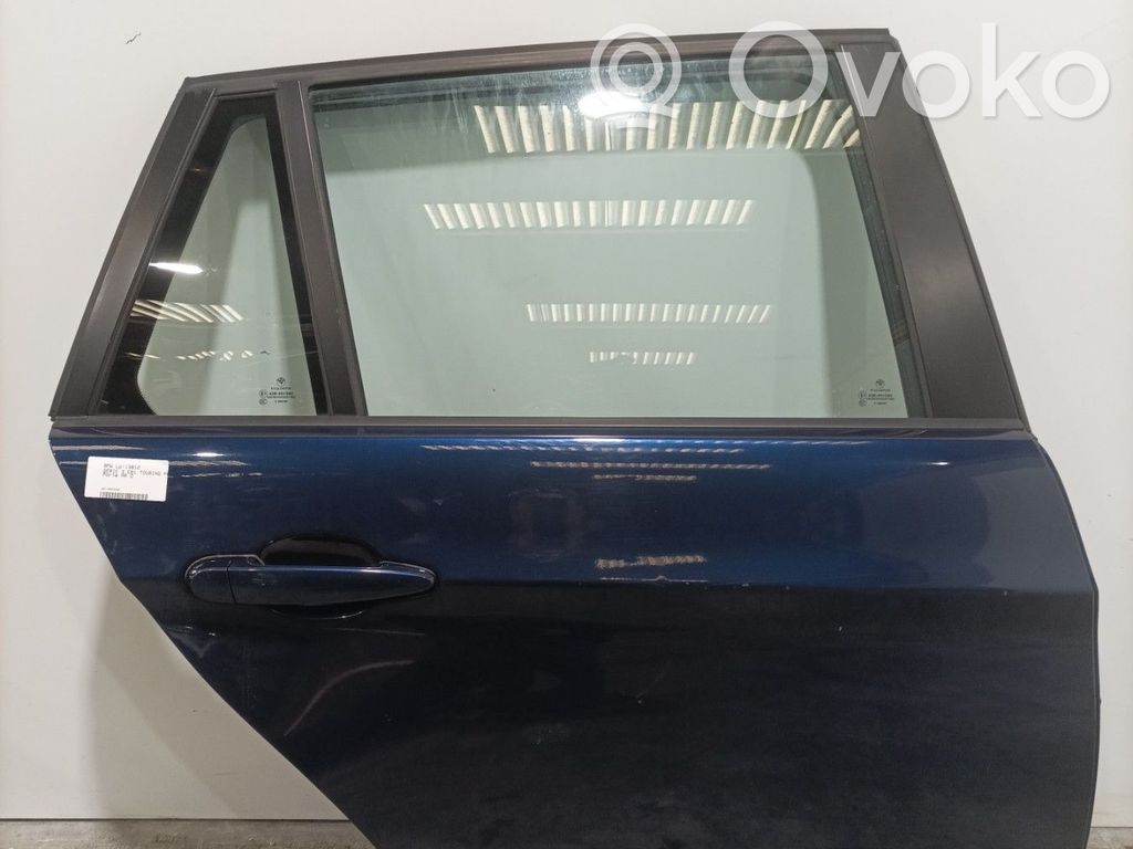 Rear door   41009628752