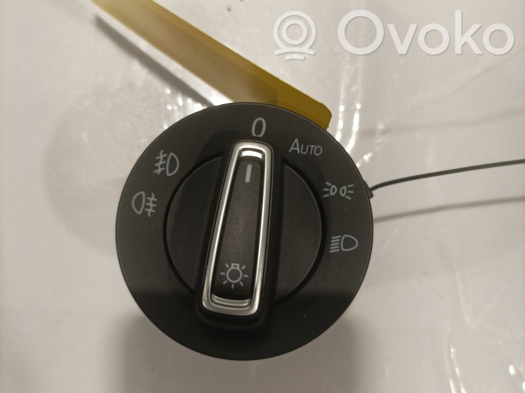 Volkswagen Golf VII Light switch 