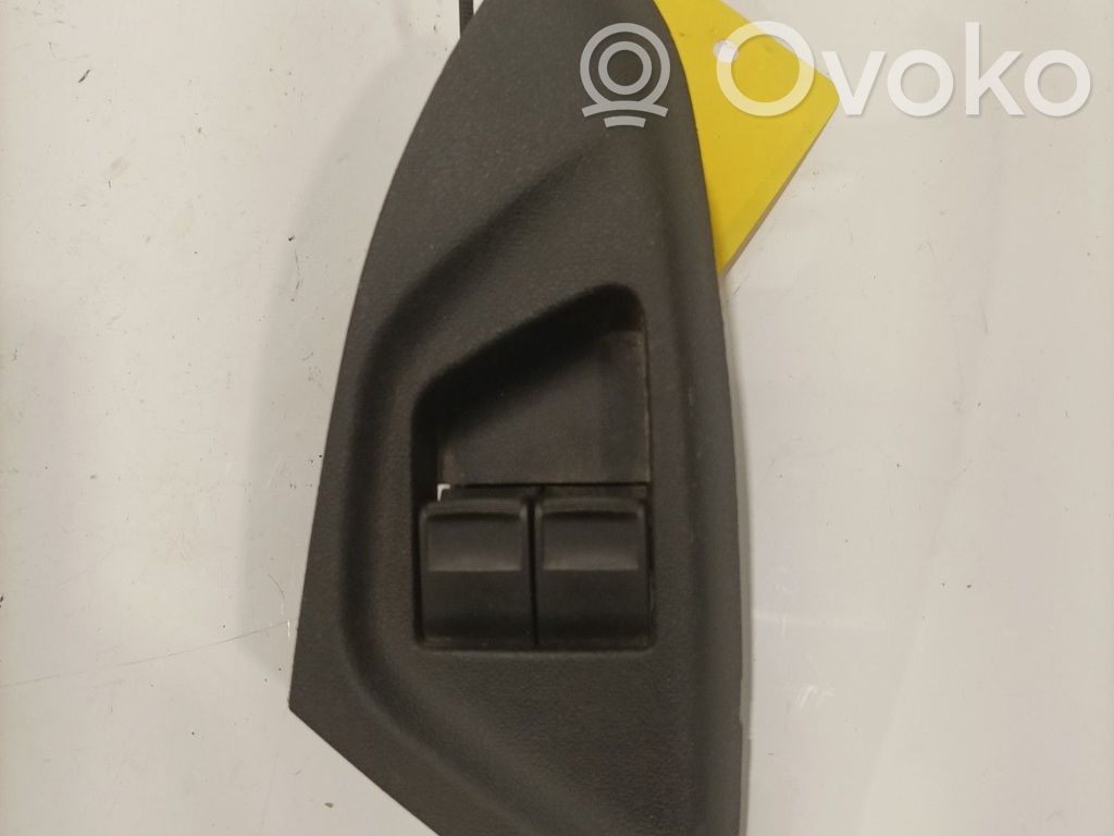 Peugeot 108 Electric window control switch 
