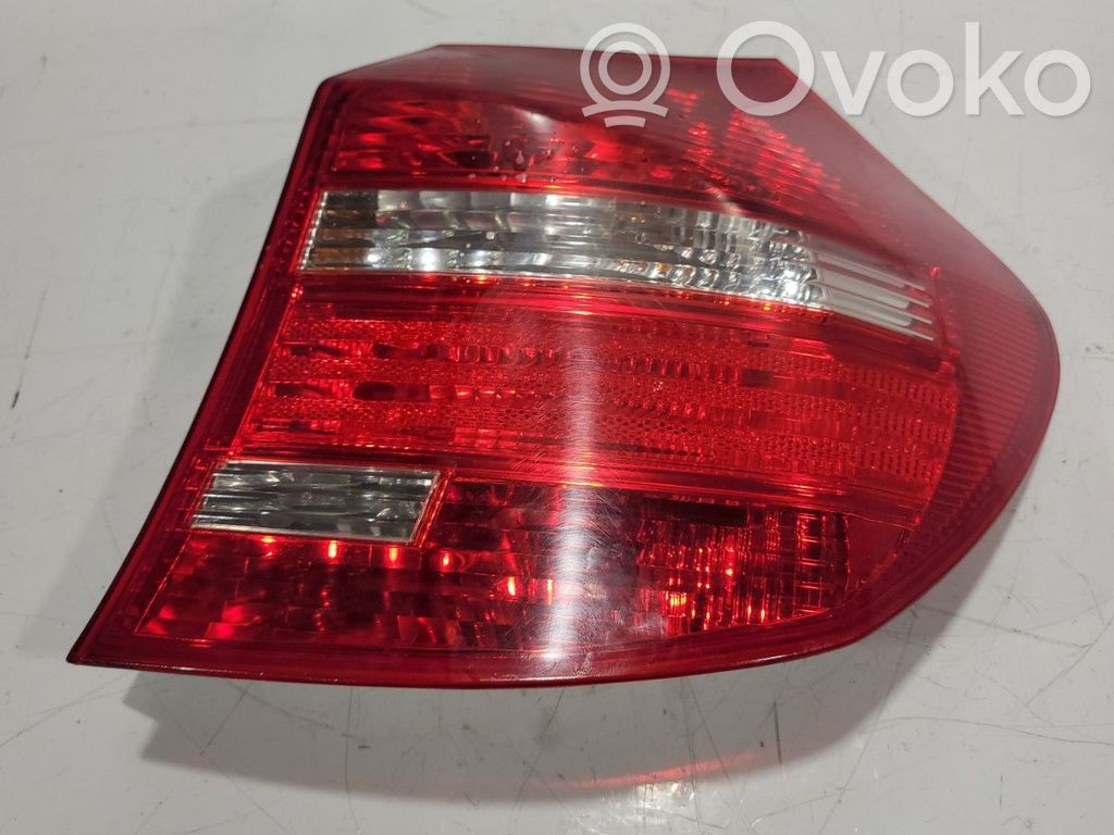 BMW 1 E81 E87 Galinis žibintas kėbule 