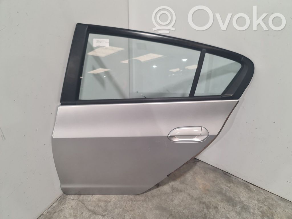 Honda Insight Rear door 