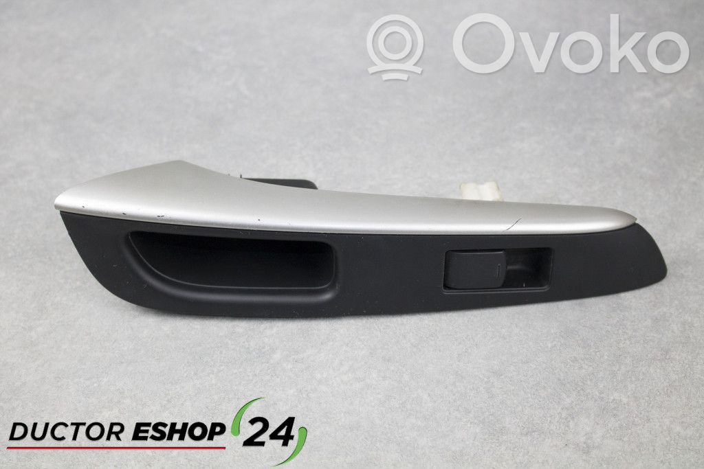 Nissan Note (E12) Electric window control switch 