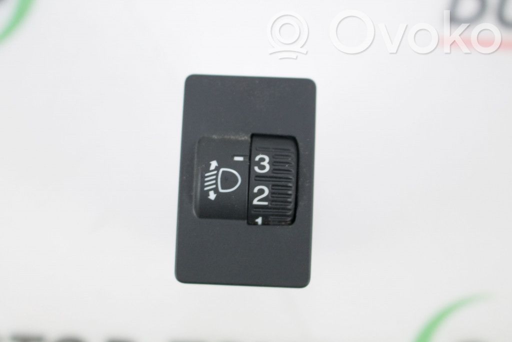 Headlight level height control switch