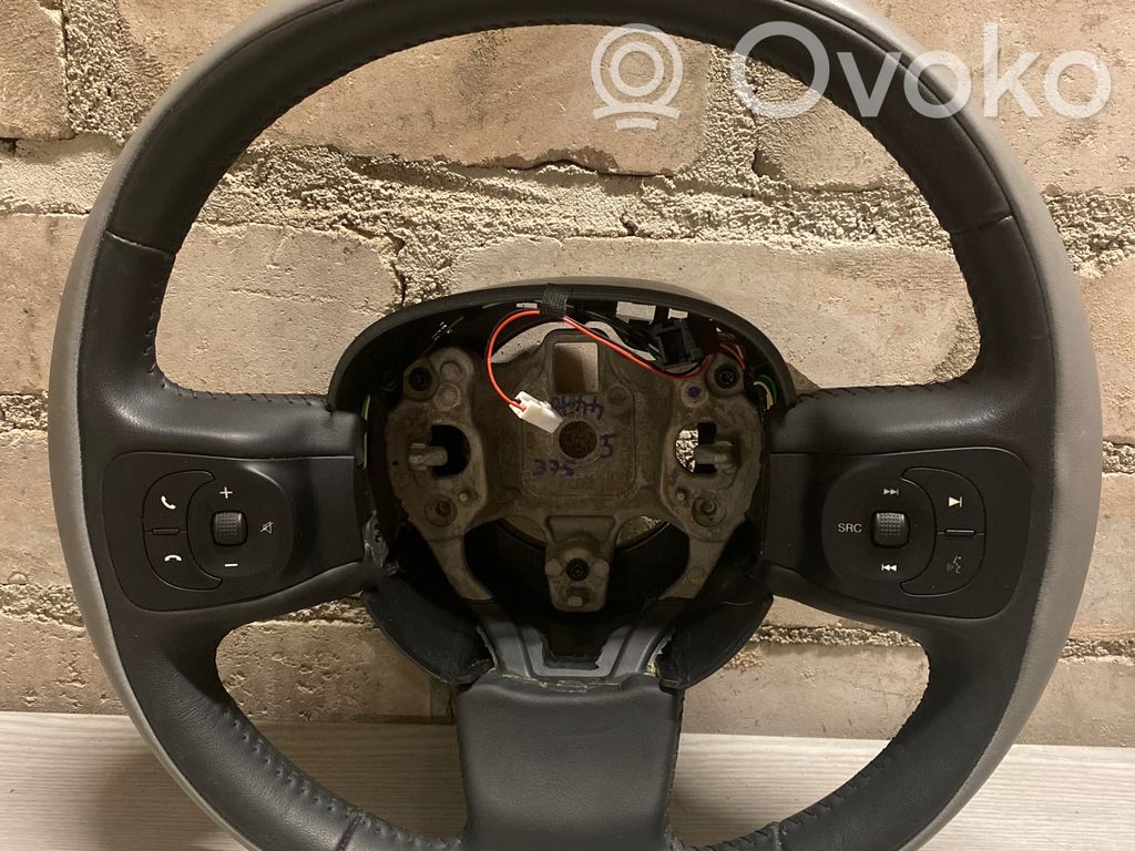 Fiat 500L Ohjauspyörä 