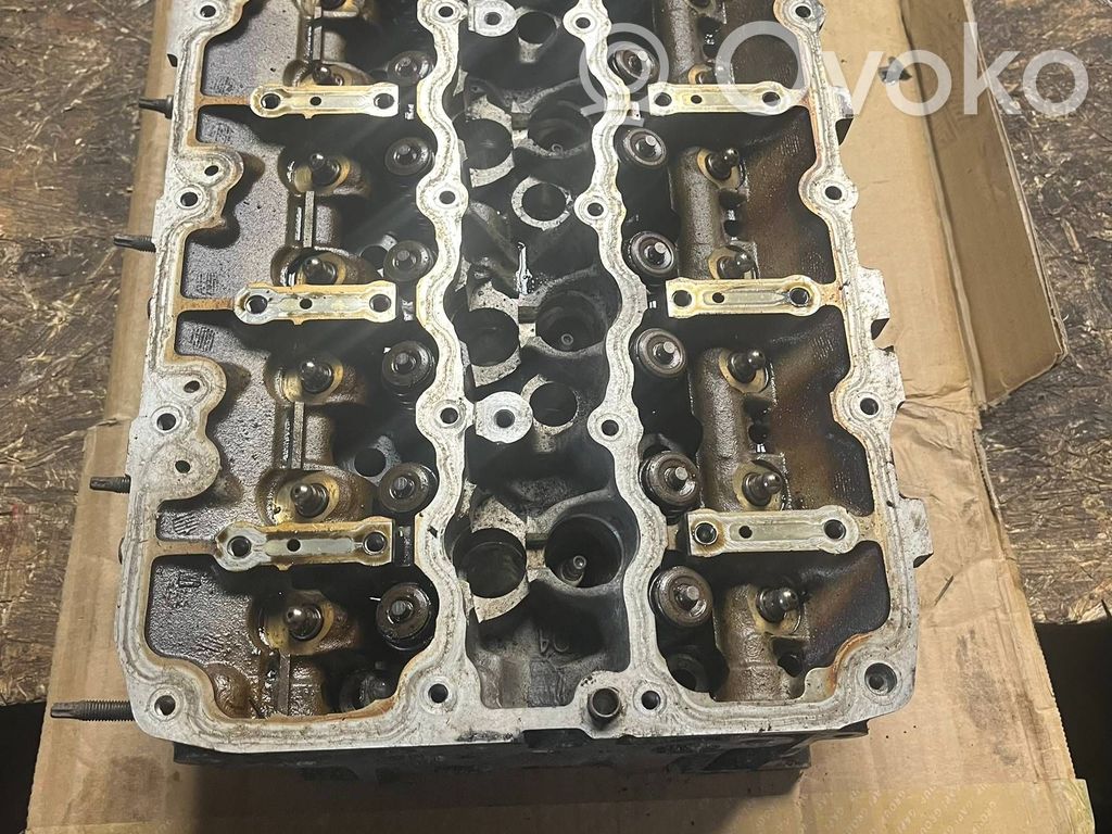 BMW 5 E60 E61 Engine head 