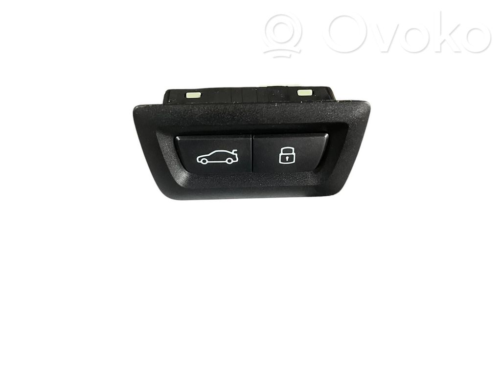 BMW X1 U11 Tailgate/boot open switch button 