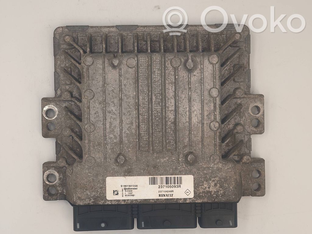 Renault Master III Engine control unit/module 