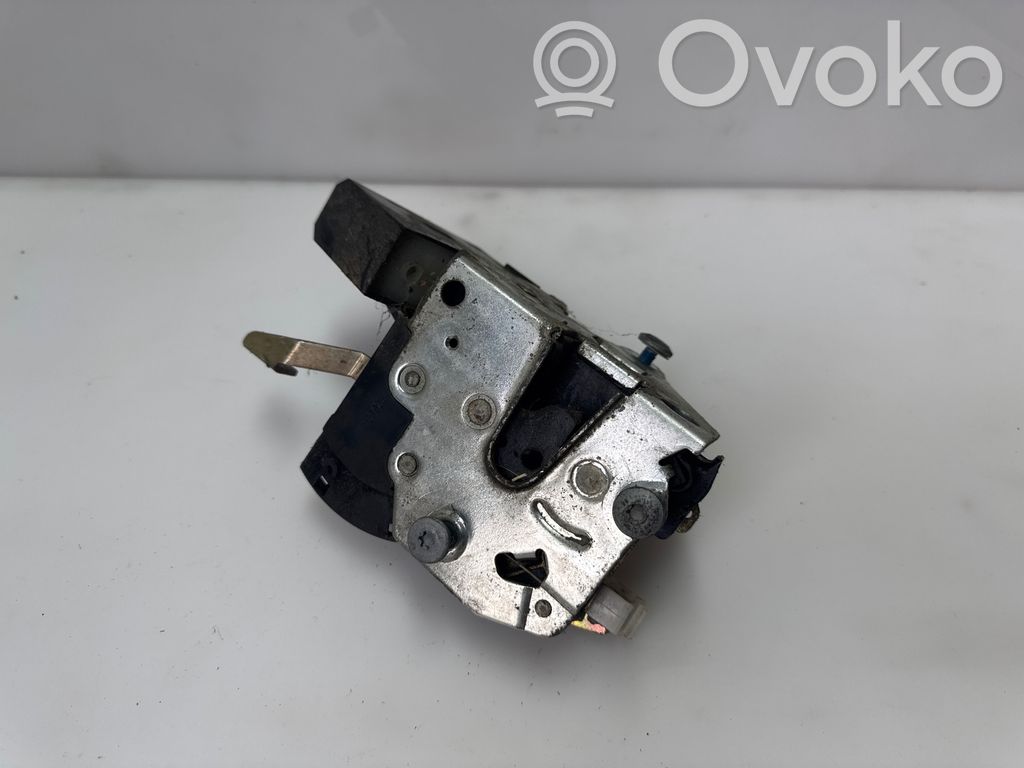 Front door lock   8138923