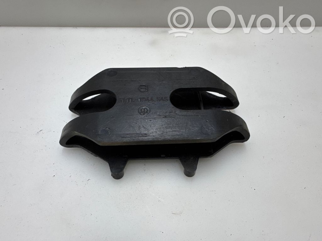 BMW 5 E34 Rear bumper mounting bracket 